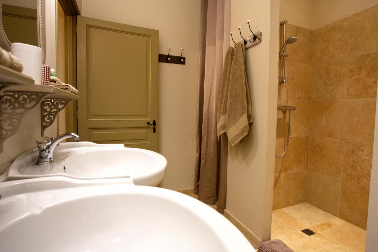 Les Hauts De Condom Appartements Climatises Екстериор снимка